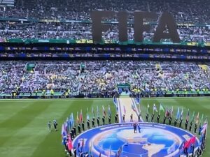 Mexique lance la Coupe du Monde 2026 par une victoire et des pubs à la télé