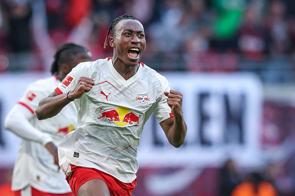 Yan Diomande lance un appel aux clubs rivaux de Liverpool