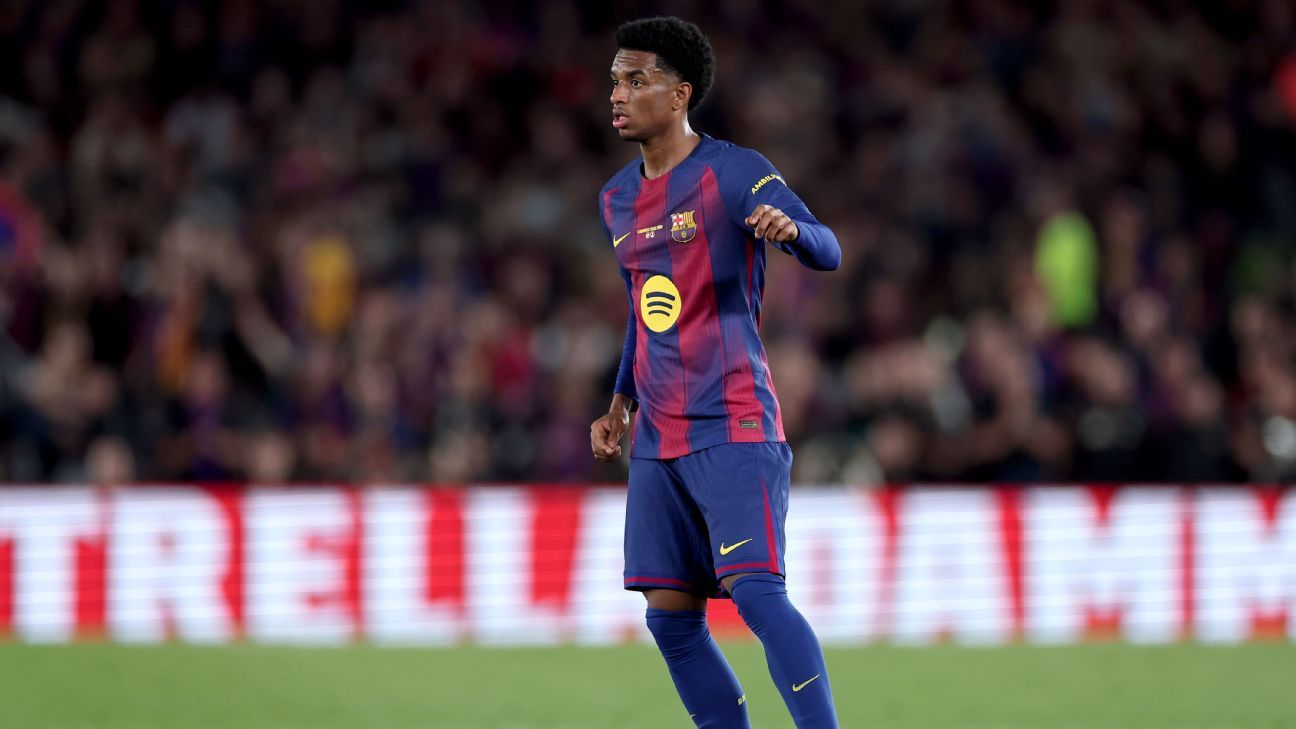 Balde doit progresser pour rester à Barcelone selon Flick