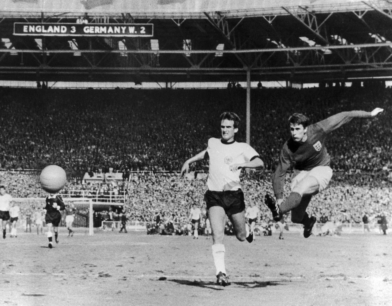Hurst : « La Coupe du monde 66 ? Je n’y croyais pas vraiment »