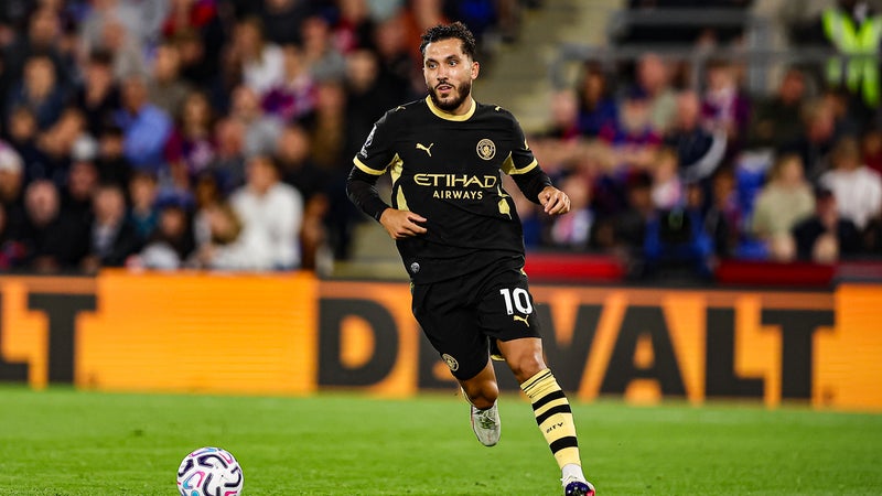 Rayan Cherki fait vibrer l’Angleterre avec son doublé contre Palace