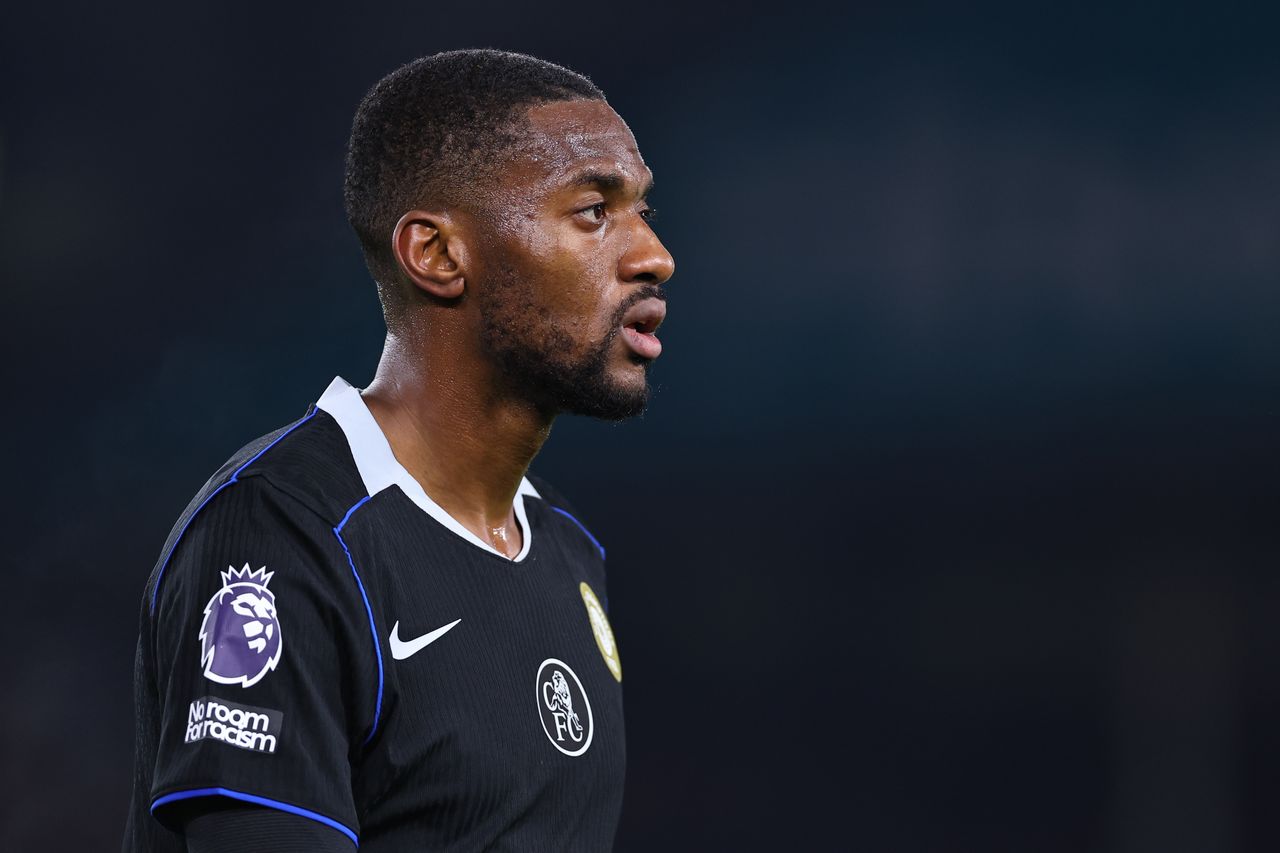 Villa mise sur Adarabioyo après le départ de Konsa