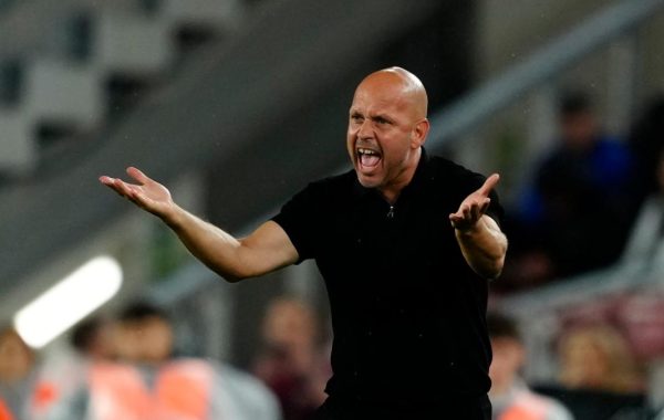 José Alberto analyse l’écrasante défaite du Racing face au Barça