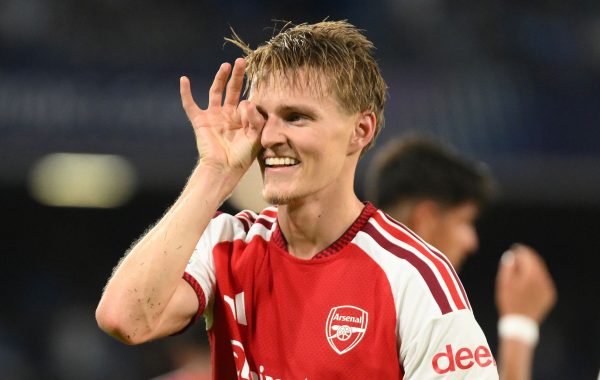 Arsenal s&rsquo;impose difficilement face à Napoli en Champions League