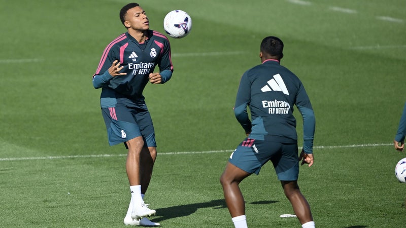 Mbappé chez On : premier aperçu des crampons révolutionnaires