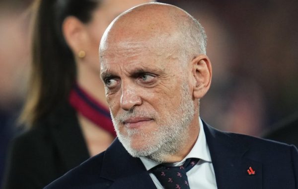 Real Madrid accusé de «conspiration» par Tebas après le derby