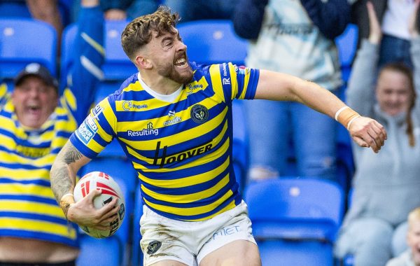 Warrington bat Hull KR et se qualifie pour les demi-finales