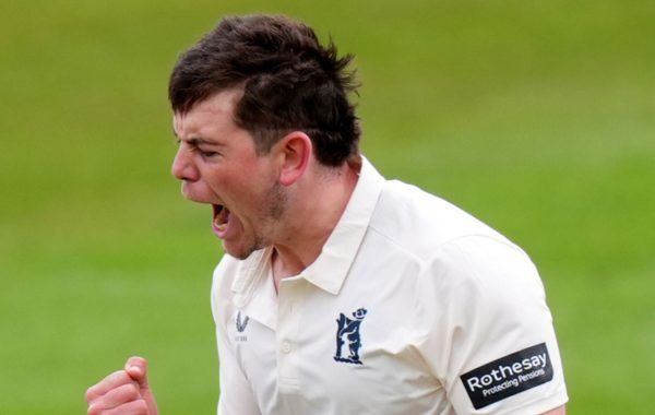 Warwickshire sur le fil du titre du County Championship