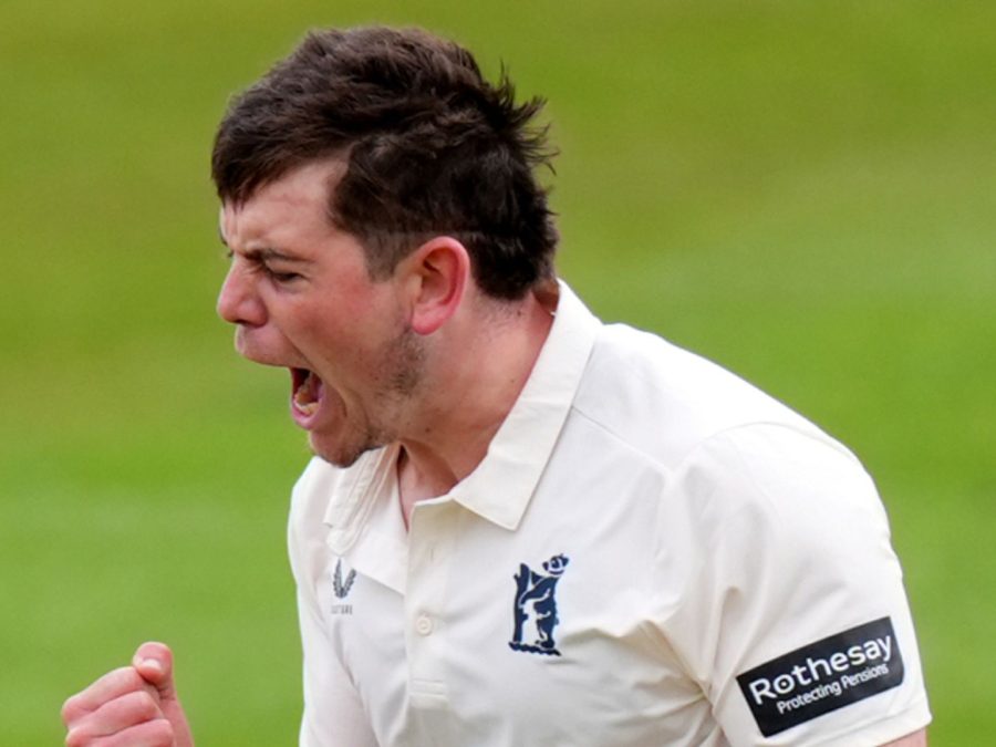 Warwickshire sur le fil du titre du County Championship