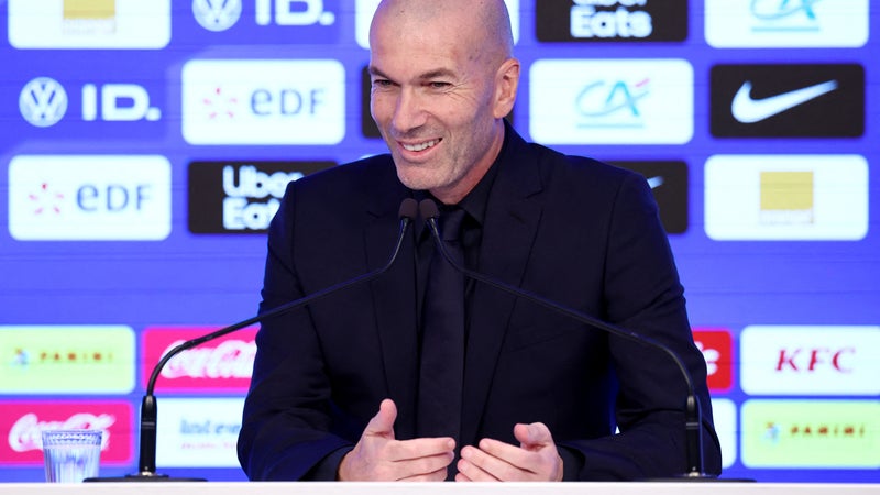 Zidane exclut Benzema des Bleus pour cause dâge