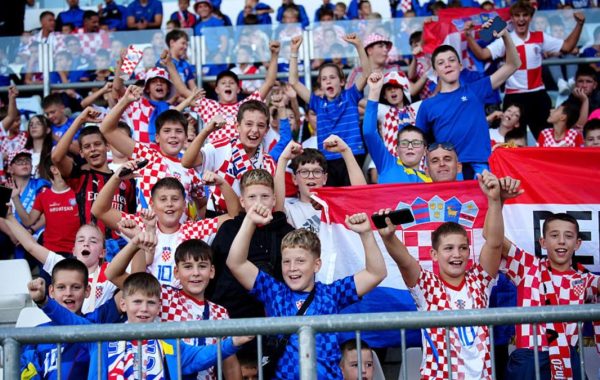 Croatie contourne la sanction de l&rsquo;UEFA pour remplir Rijeka