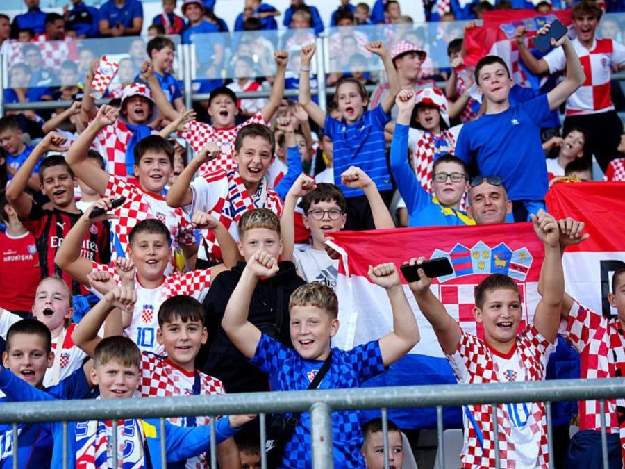 Croatie contourne la sanction de l&rsquo;UEFA pour remplir Rijeka