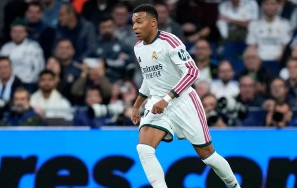 Mbappé et le Real Madrid écrasent Leipzig avant le Clasico