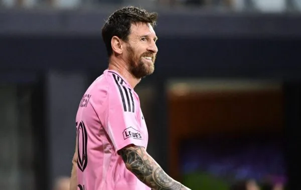 Messi frappe en 4 minutes et domine la MLS