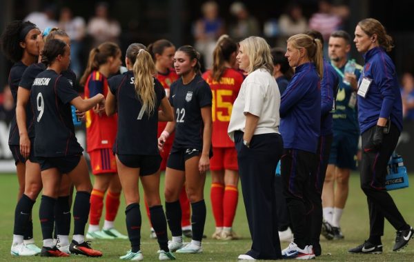 Hayes exige un démarrage fulgurant de l&rsquo;USWNT face à l&rsquo;Espagne