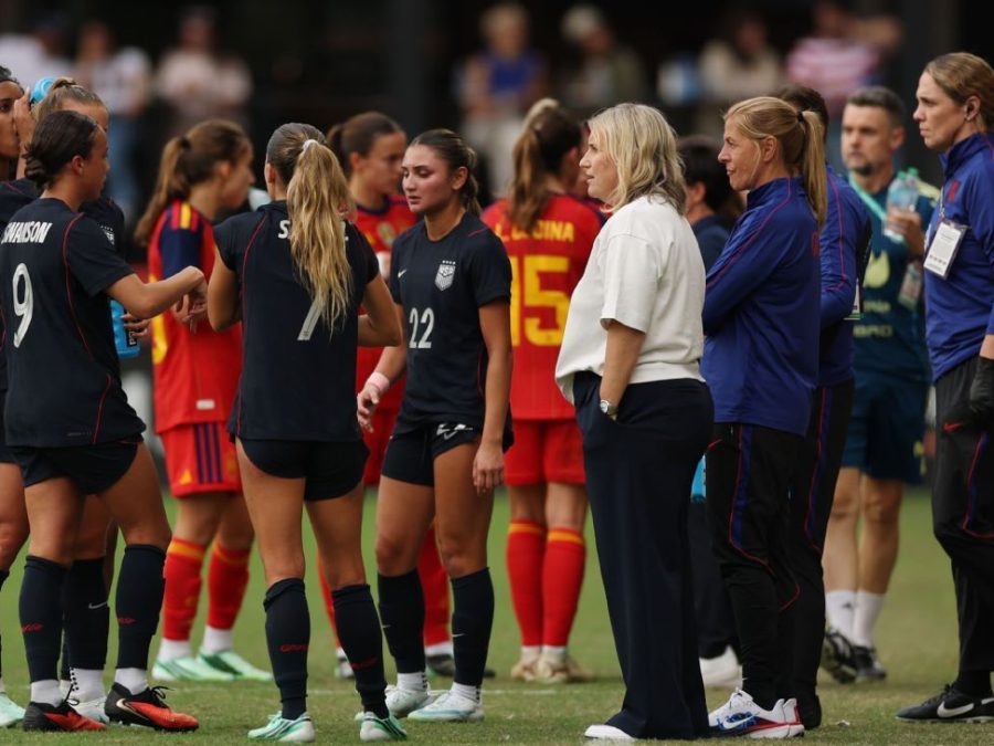 Hayes exige un démarrage fulgurant de l&rsquo;USWNT face à l&rsquo;Espagne